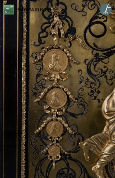 Bas d'armoire d'après les armoires à médailles...