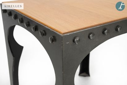 En provenance du Pan Deï Palais, Saint-Tropez
Table...