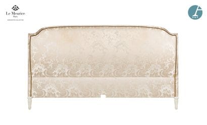 En provenance de l'Hôtel Le Meurice.
Tête...