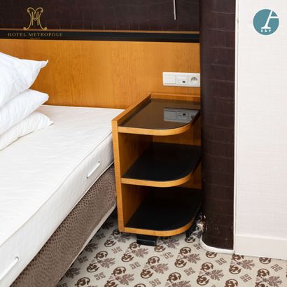 From the Metropole Hotel (Brussels): 
Complete...
