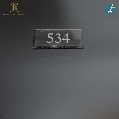 En provenance de l'Hôtel Métropole (Bruxelles)...