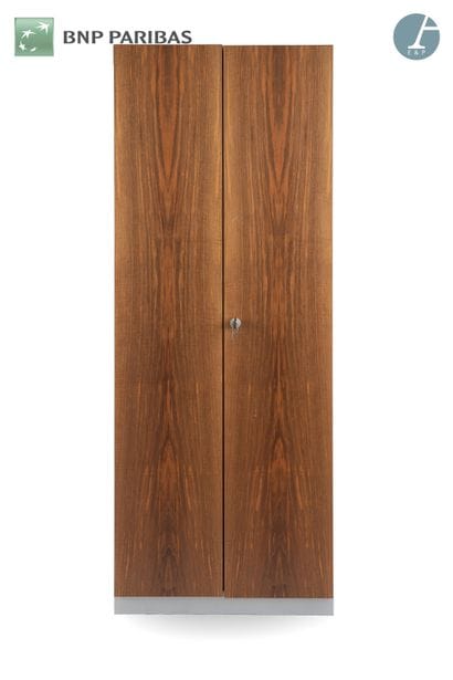 SEDUS,
Armoire haute,
Corps mélaminé gris...