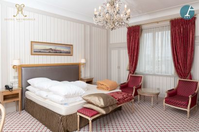En provenance de l'Hôtel Métropole (Bruxelles)...