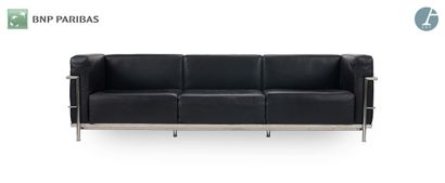 After LE CORBUSIER,
Black leather sofa, chromed...