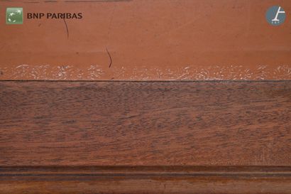 Bureau plat en bois de rose et amarante,...