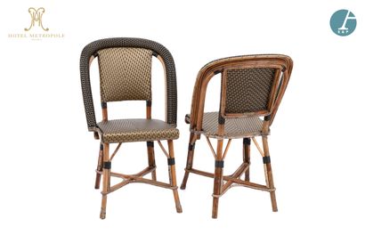 En provenance de la terrasse du Café Métropole...