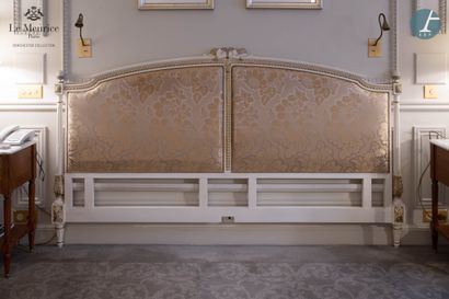 From the Hotel Le Meurice - Room 416

Headboard...