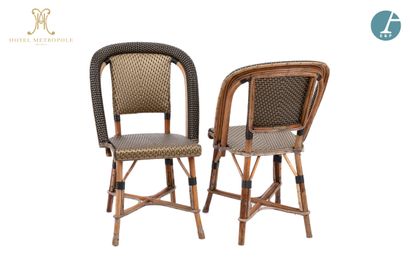 En provenance de la terrasse du Café Métropole...