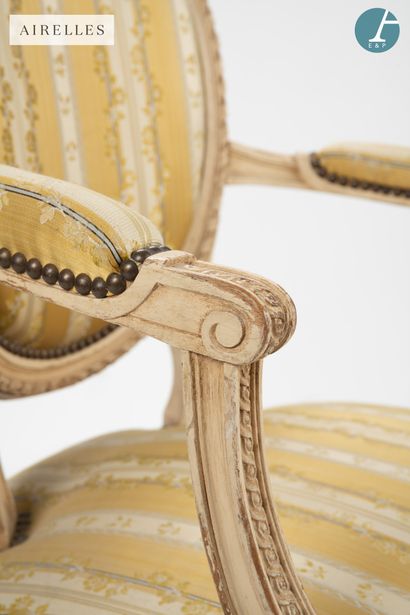 En provenance de la Bastide de Gordes
Fauteuil...