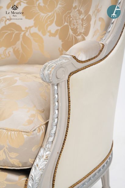 En provenance de l'Hôtel Le Meurice.
Bergère...