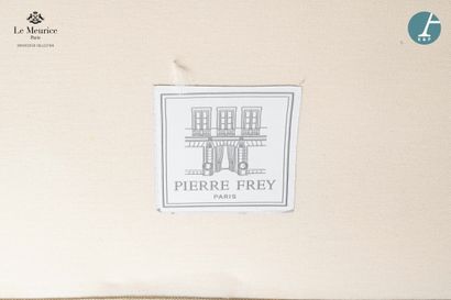 En provenance de l'Hôtel Le Meurice.
Pierre...