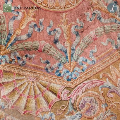 Manufacture of the SAVONNERIE
Circular carpet...