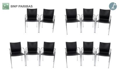 Lot de trois fauteuils en bois lamellé thermoformé...
