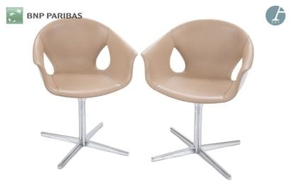 POLTRONA FRAU Editor,
Pair of swivel office...