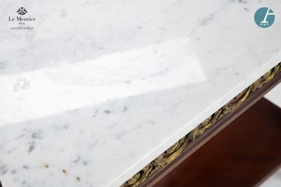 En provenance de l'Hôtel Le Meurice.
Table...