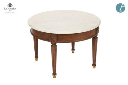 En provenance de l'Hôtel Le Meurice.
Table...