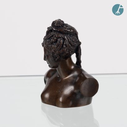 After Jean GOUJON (1510-1566) .
Bust of Diane...