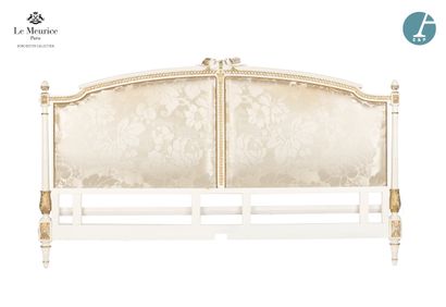 En provenance de l'Hôtel Le Meurice.
Tête...