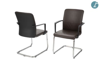 STEELCASE 
Ensemble de quatre fauteuils de...