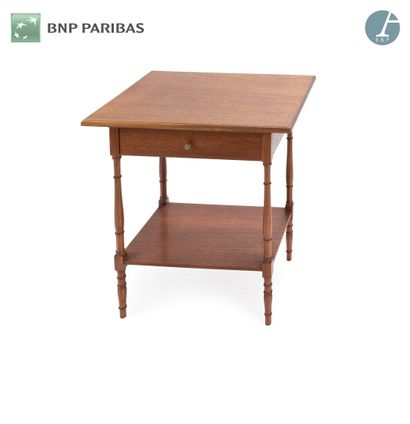 Table de chevet en bois naturel, à plateau...