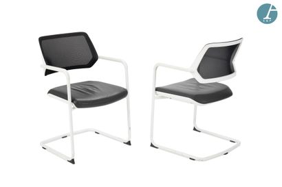 STEELCASE
Ensemble de quatre chaises en plastique...