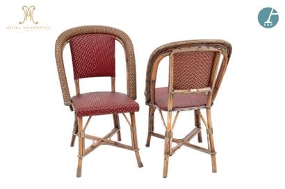 En provenance de la terrasse du Café Métropole...