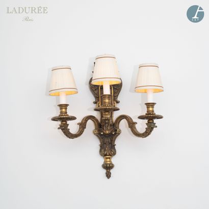 From the Maison Ladurée - Offices.

Wall...