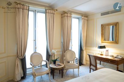 En provenance de l'Hôtel Le Meurice - Chambre...