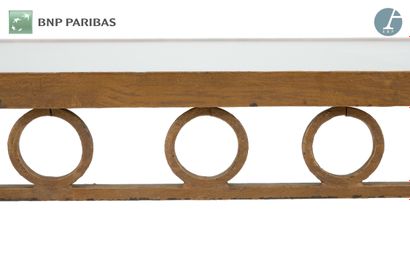 TRAVAIL MODERNE NEOCLASSIQUE
Table basse...