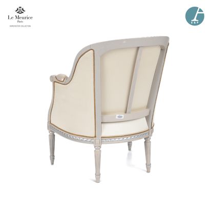 En provenance de l'Hôtel Le Meurice.
Bergère...