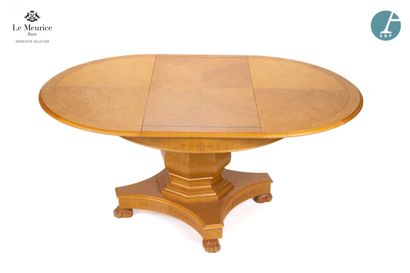 En provenance de l'Hôtel Le Meurice.
Table...