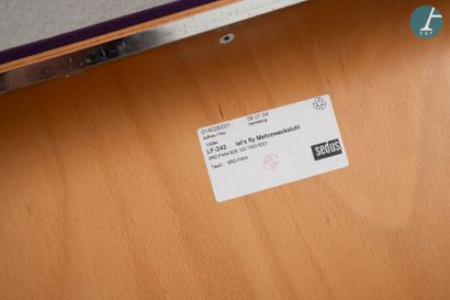 SEDUS
Ensemble de dix chaises le piètement...