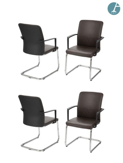 STEELCASE 
Ensemble de quatre fauteuils de...