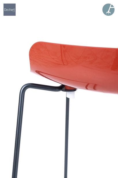 WIESNER HAGER Editeur

Paire de tabourets...