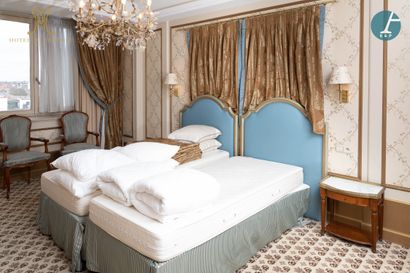 En provenance de l'Hôtel Métropole (Bruxelles)...