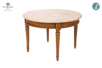 En provenance de l'Hôtel Le Meurice.
Table...