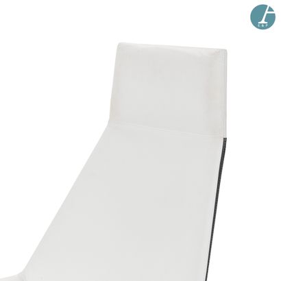 KASTEL 
Chaise modèle Kayak, structure en...
