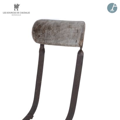 From Sources de Caudalie
A folding table...