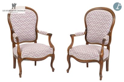 From room 47 (Grange à Bateaux)
Pair of armchairs...