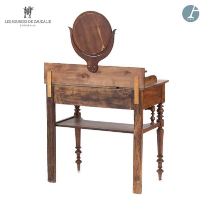 From the Sources de Caudalie
Dressing table...