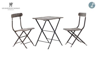 From Sources de Caudalie
A folding table...