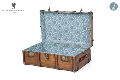 From the Sources de Caudalie
Wooden travel...