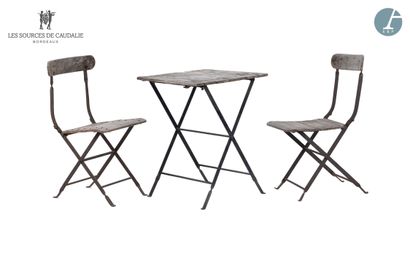 From Sources de Caudalie
A folding table...