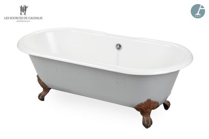 From the Sources de Caudalie
White glazed...