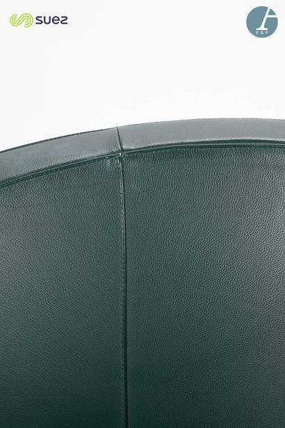TACCHINI
Fauteuil visiteur en cuir vert foncé
H...