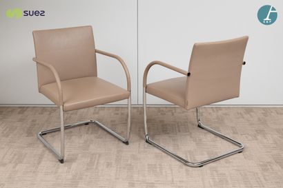 Walter KNOLL
Paire de fauteuils BRNO
Piètement...