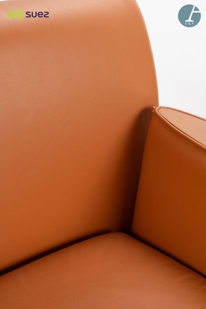 Paire de fauteuils confortables, piètement...