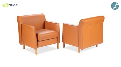 Paire de fauteuils confortables, piètement...