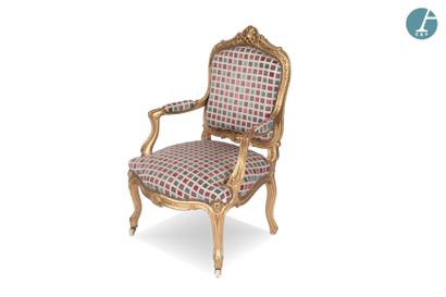 En provenance de l'ancien Grand Hôtel Continental

Paire...