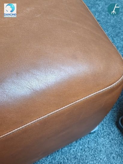 MAXALTO
Paire de fauteuils bas, structure...